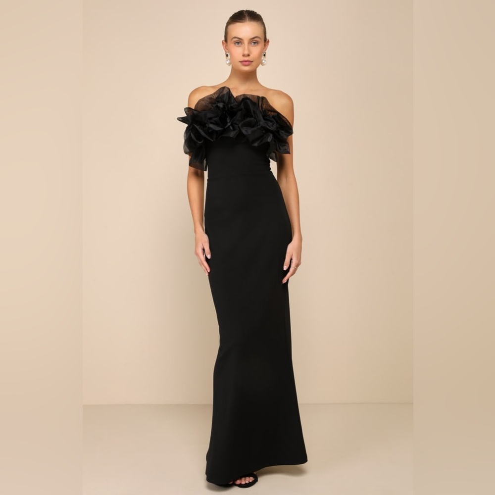 Lulu's Black Strapless Dress